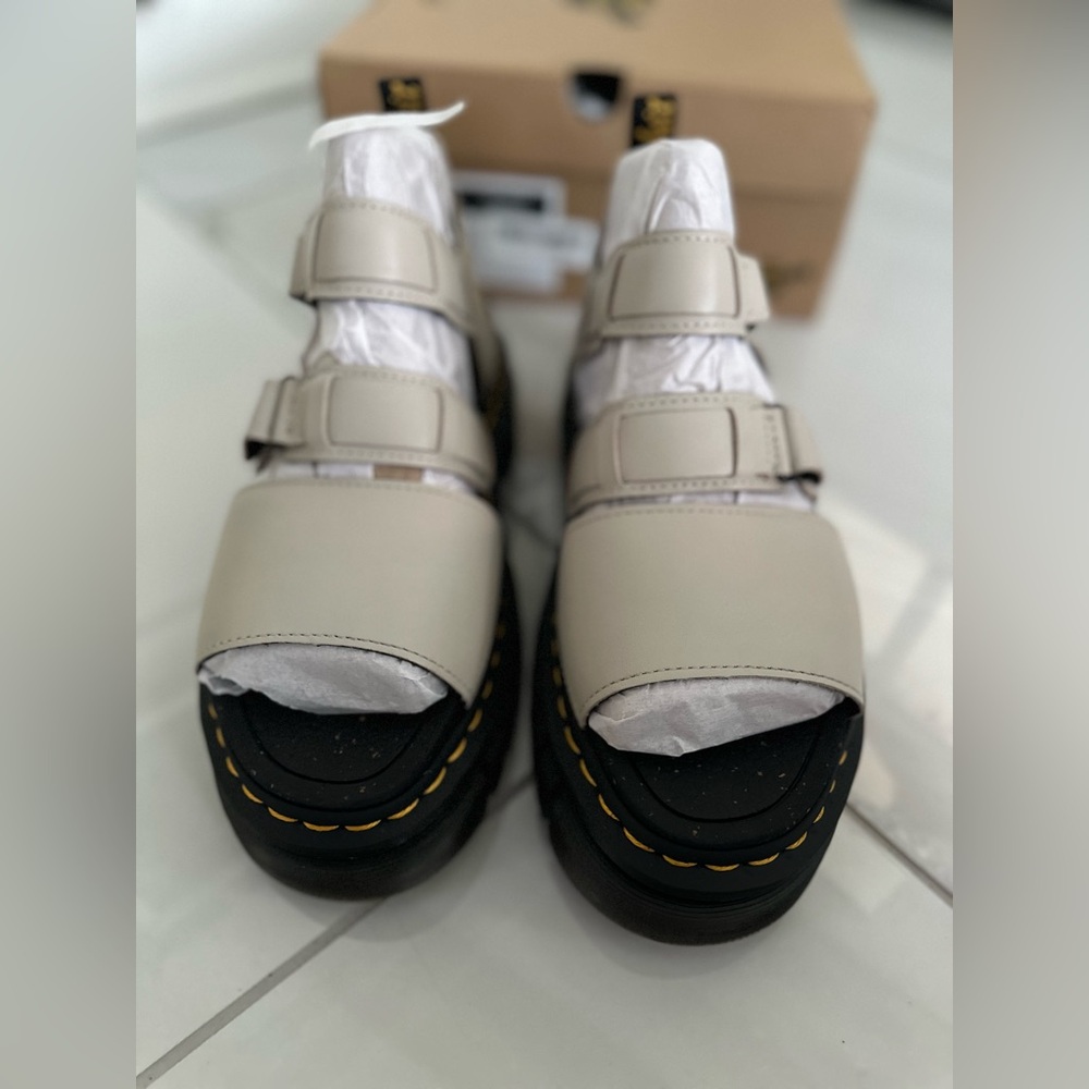 Dr. Martens Ricki 3-Strap Platform Sandals
Size: US 9 Color: Cobblestone Grey - Picture 5 of 11